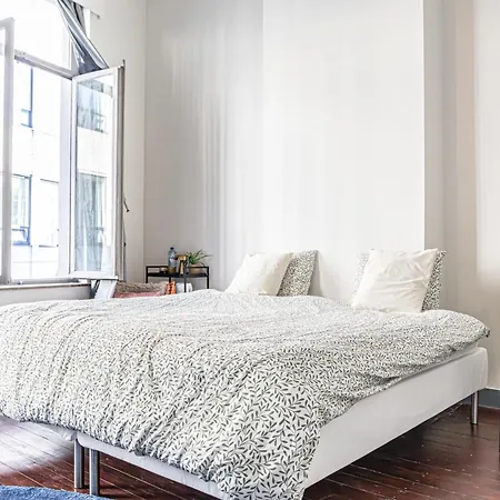 2 Private Bedrooms 4 Guests Lägenhet Gent
