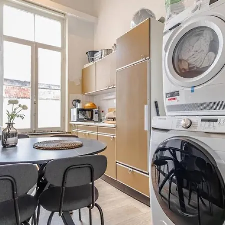 2 Bedrooms 4 Guests *