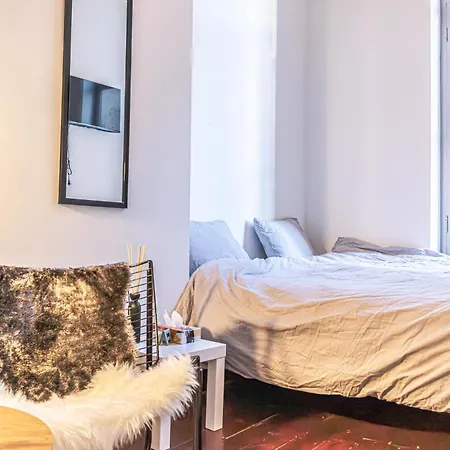 2 Bedrooms 4 Guests Lägenhet Gent