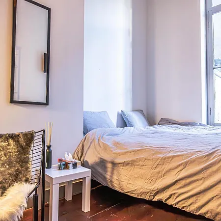 2 Bedrooms 4 Guests