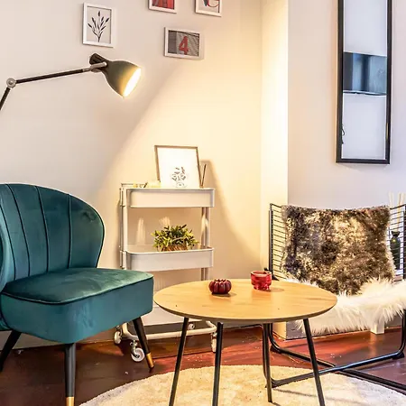 2 Bedrooms 4 Guests *